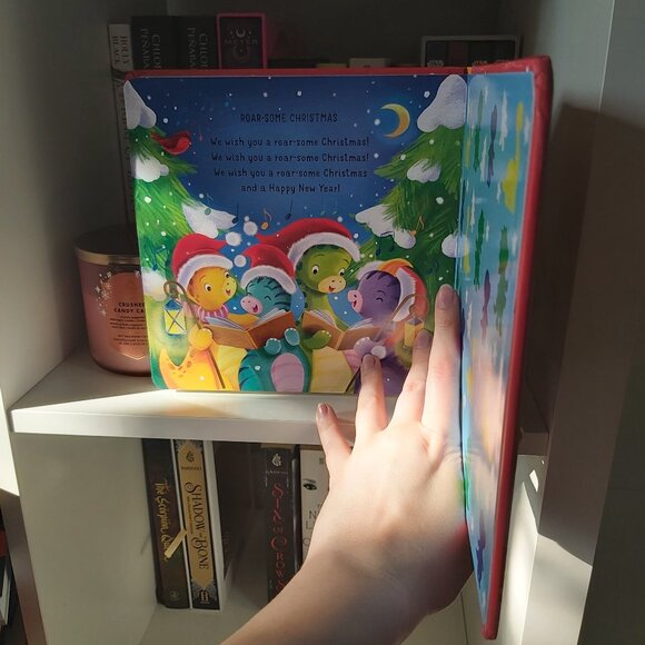 Dinosaur kids book - Picture 3 of 3